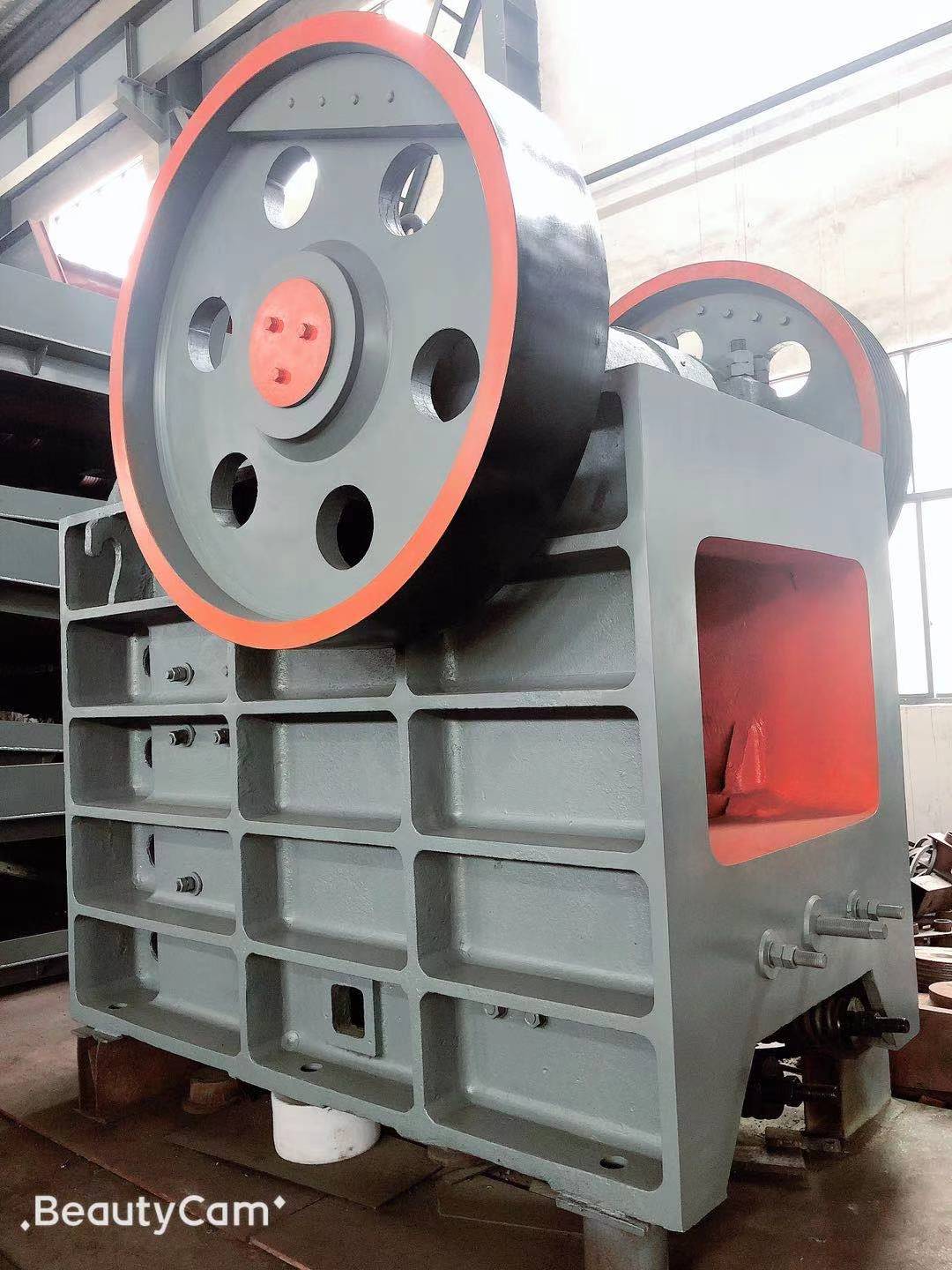 PE900-1200破碎機